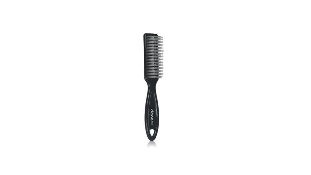 best nail cleaning brush